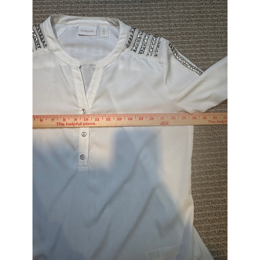 Chico's Sz 1 White Embellished Shoulder Blouse Rhinestone Tunic Top Long Sleeve - Picture 7 of 8